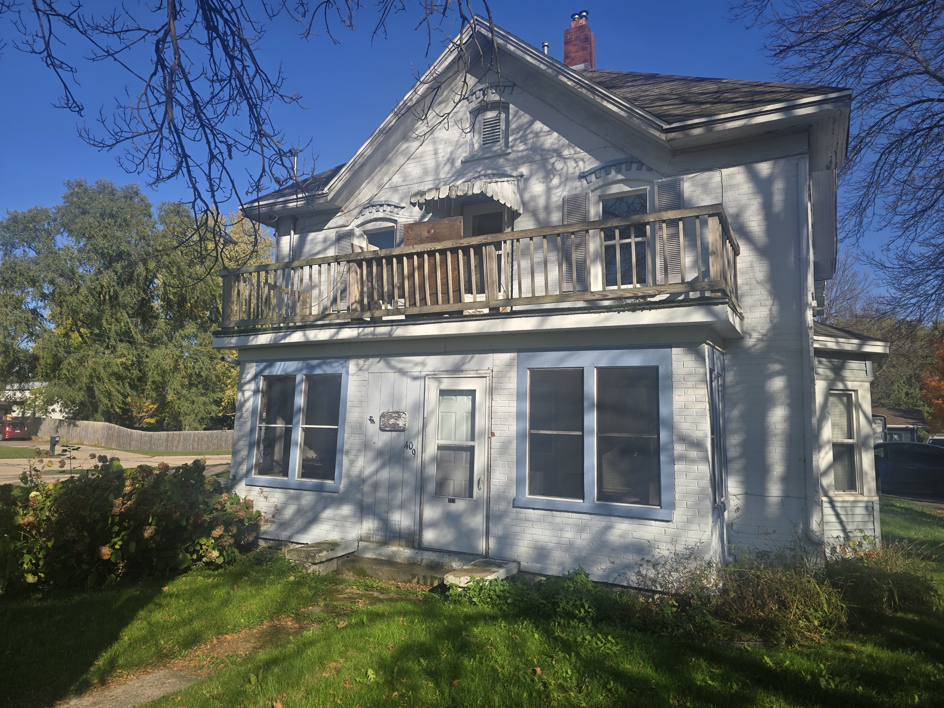 406 N Bridge St - Lower